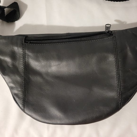 BUGATTI WAIST BAG (FANNY PACK) - Picture 4 of 4